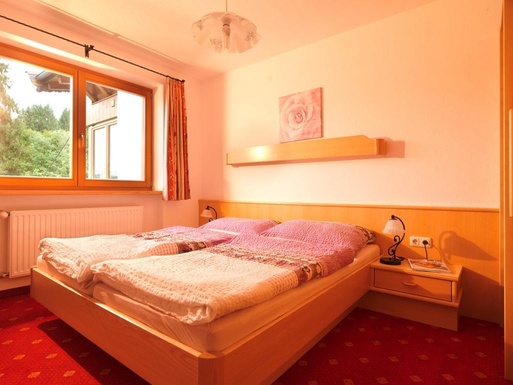 Ferienwohnung Saalbach פיברברון חדר תמונה