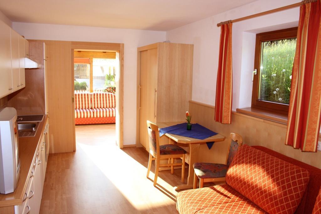 Ferienwohnung Saalbach פיברברון חדר תמונה